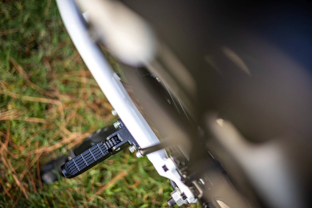 Alloy Folding Foot Pegs Set in aus