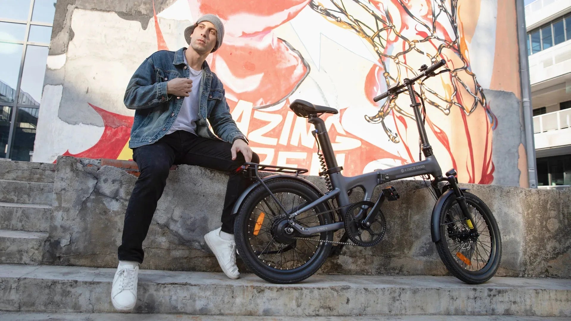 ADO Air 20 Pro folding e-bike everyday riding lifestyle image