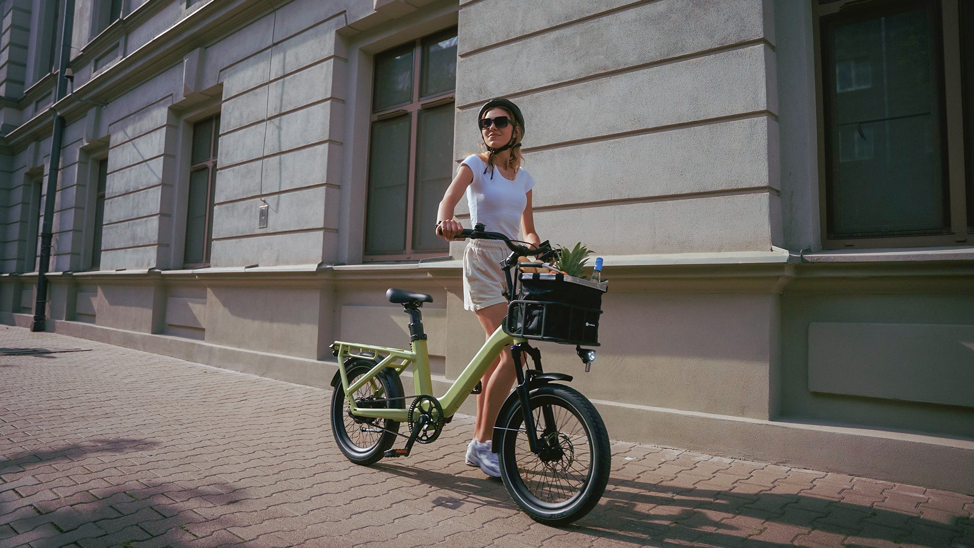 ADO Air One Pro family cargo e-bike by the waterfront