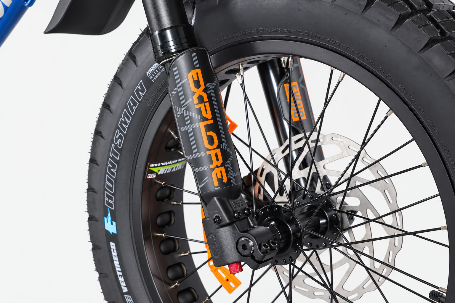 Nova V3 front suspension fork and wheel